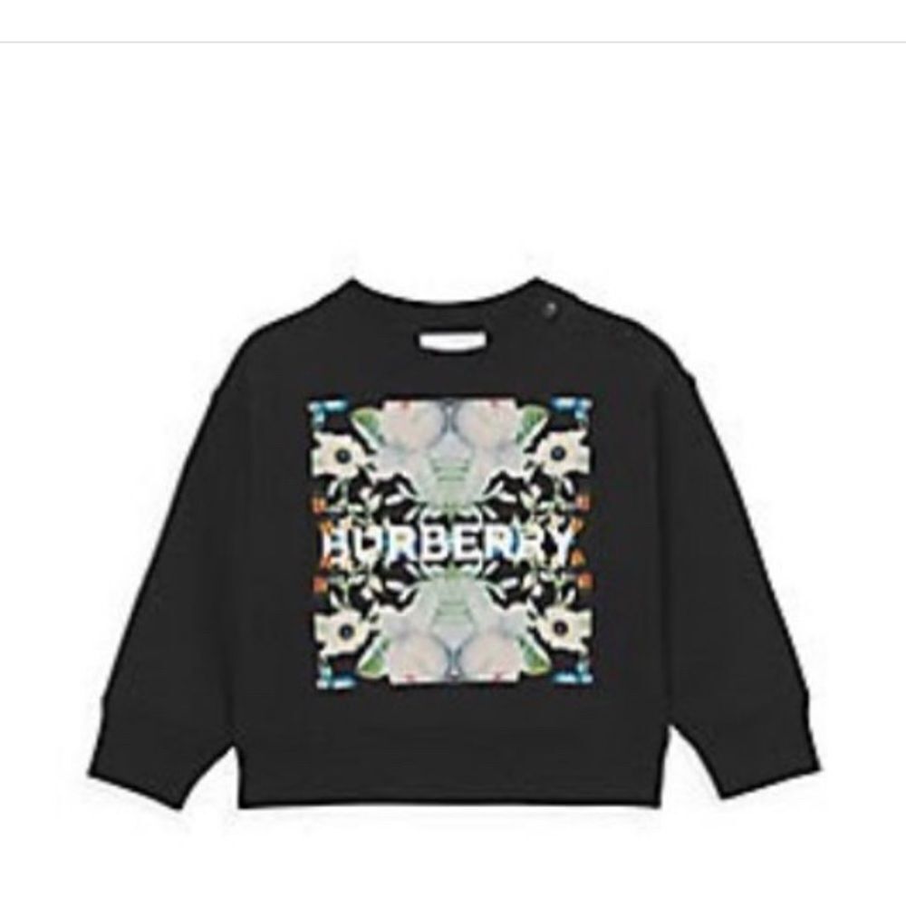 Brand new with tags Burberry baby  sweater size 6 months unisex